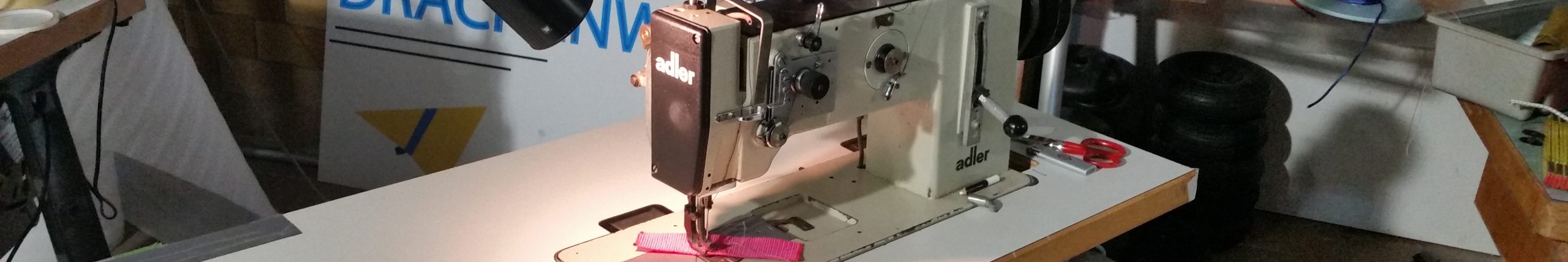 Nähmaschine Adler